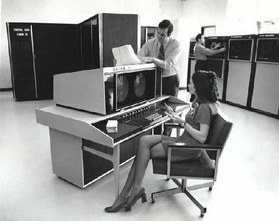 Компьютеры 30 летней давности (9 фото)