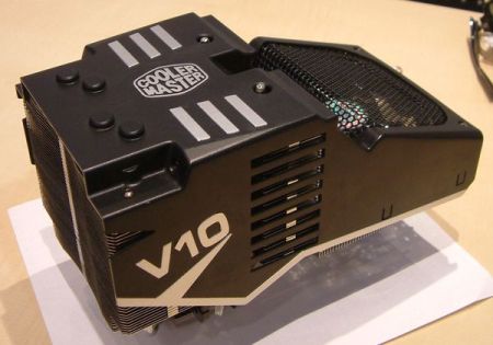 CoolerMaster: два гигантских кулера для CPU