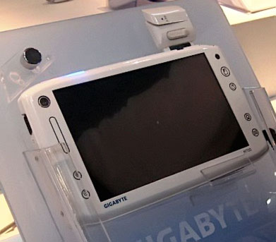 Gigabyte: портативные новинки M700 и M528