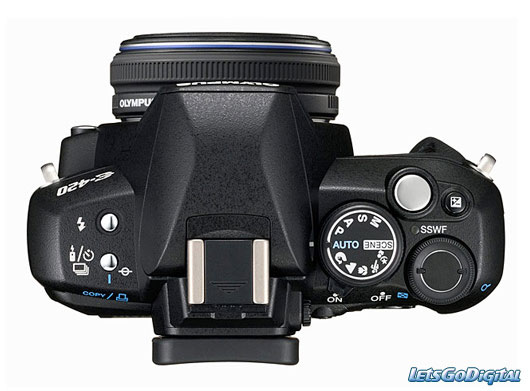 Olympus: самая компактная зеркалка Е-420