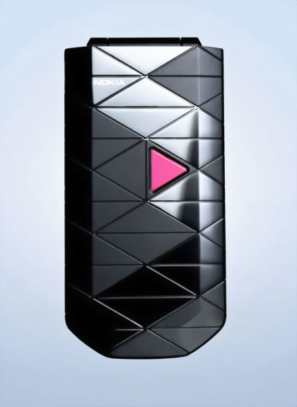 Nokia 7070 Prism – новая «Призма»-раскладушка
