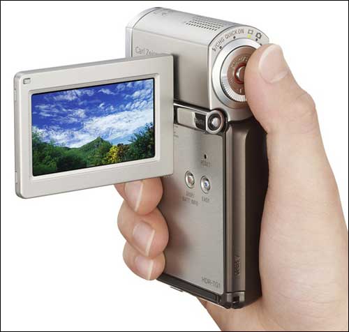 Компактная Full HD камера Sony Handycam HDR-TG1