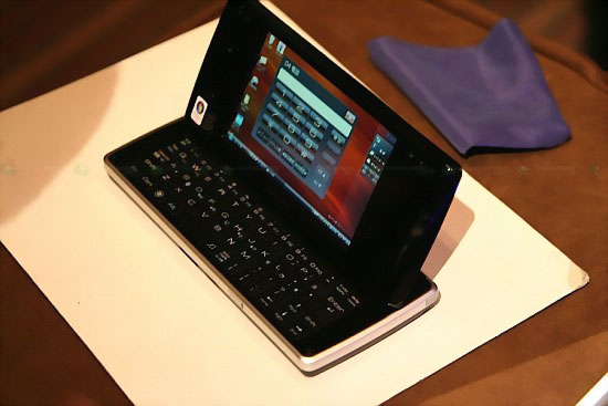 Sharp D4 WS016SH – UMPC на процессоре Atom Centrino