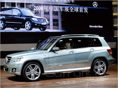Mercedes-Benz GLK показали в Пекине
