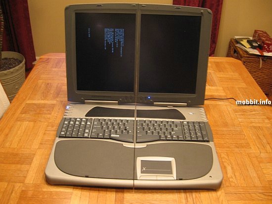 Xentex - ноутбук с двойным дисплеем