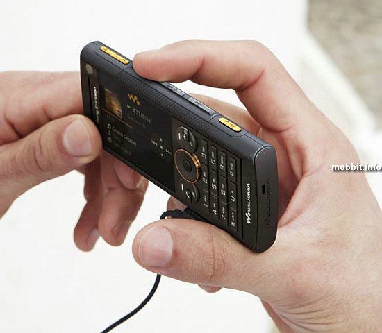 Sony Ericsson, W902