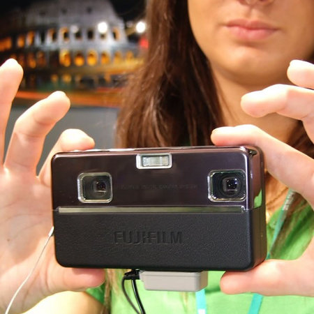 Компактный 3D фотоаппарат Fujifilm