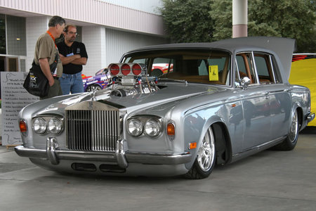 Самый быстрый "прокачанный" Rolls-Royce