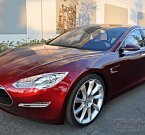 Tesla предложит покупателям Model S сменные батареи