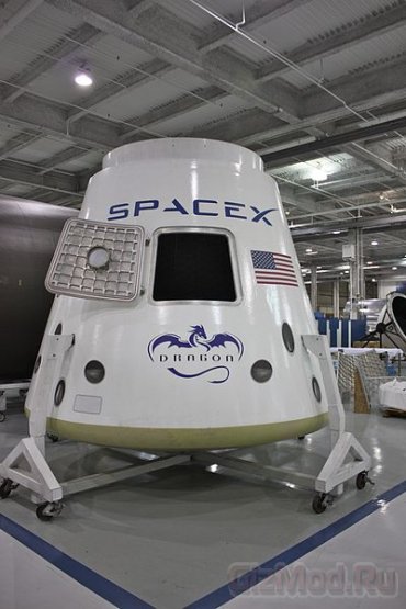 Частный челнок SpaceX отправиться к МКС в этом году