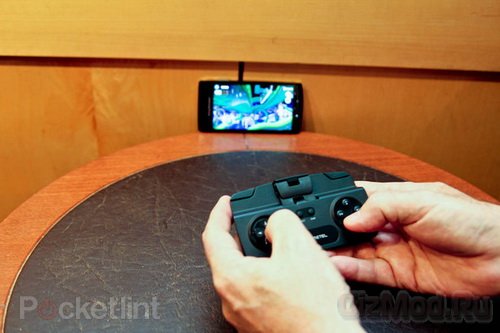 Игровой контроллер для смартфонов Gametel