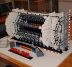 Физик собрал коллайдер из LEGO