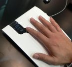 Новый прибор измеряет кровяное давление на пальце