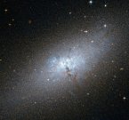 "Хаббл" сфотографировал необычную галактику