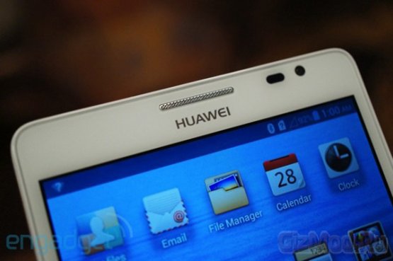 6,1" смартфон Huawei Ascend Mate официально
