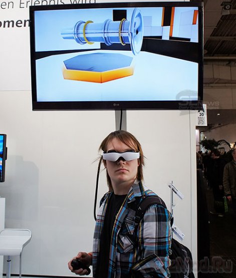 OLED-очки Carl Zeiss Cinemizer на CeBIT 2013