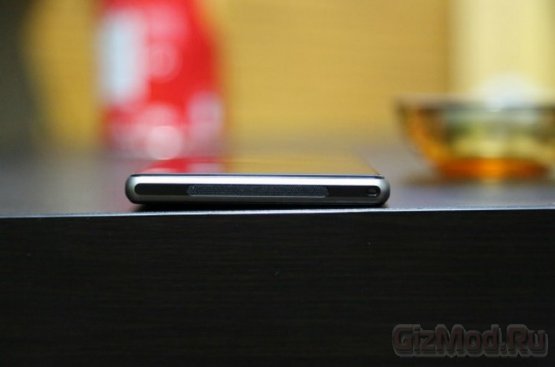 Xperia Z1 оказался "гибким" смартфоном