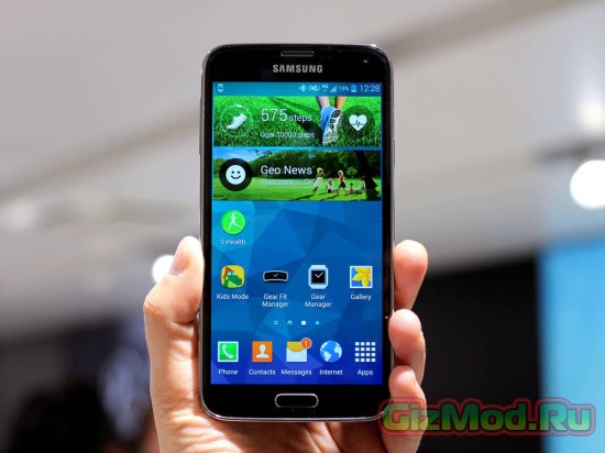 Samsung представила на родине cмартфон с QHD дисплеем