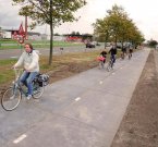 Уникальные солнечные велодорожки в Нидерландах