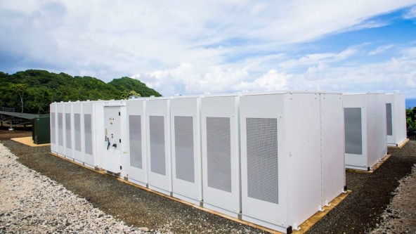 Tesla и SolarCity смогли обеспечить электроэнергией целый остров.