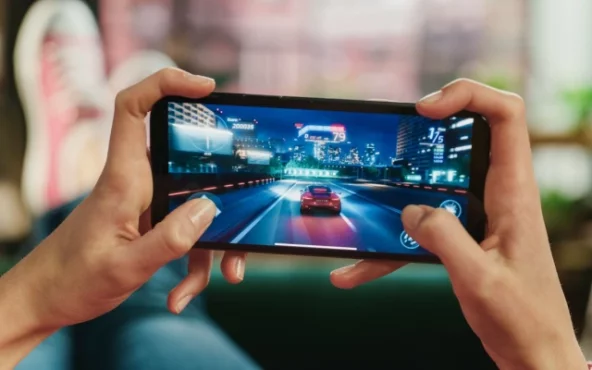 10 недорогих смартфонов, на которых можно играть в популярные онлайн игры